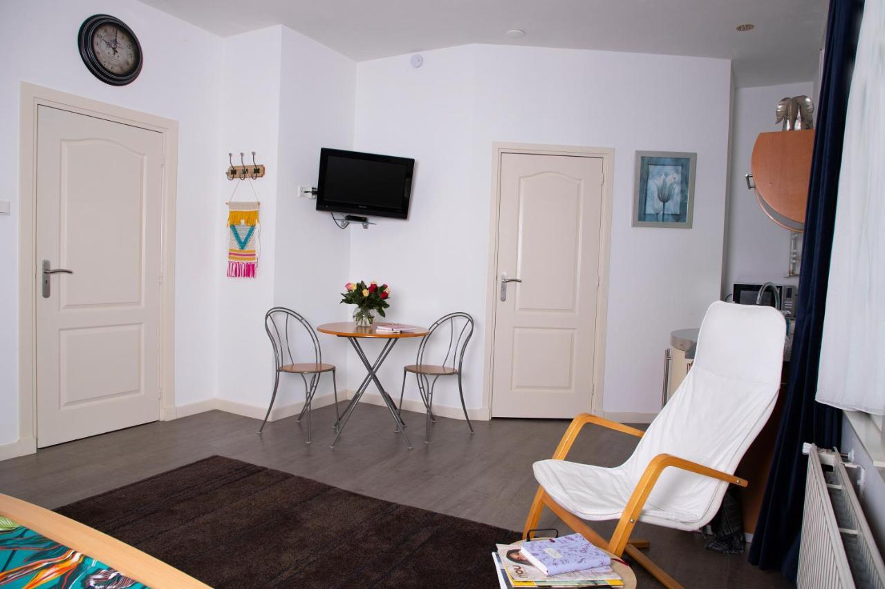 B en B 't Pekeltje Bed & Breakfast Medemblik Eksteriør bilde